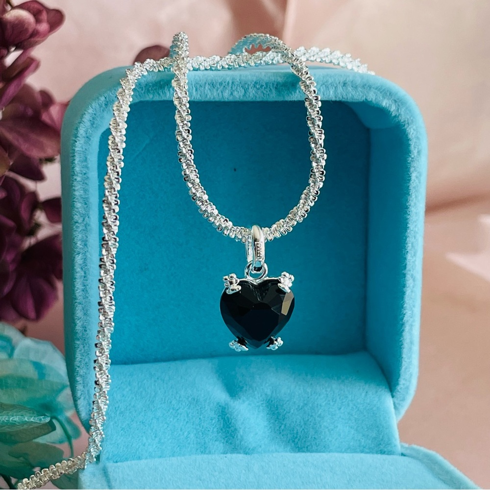Tous Onyx Little Black Heart Pendant 4-little Bears Huggers Dangle
